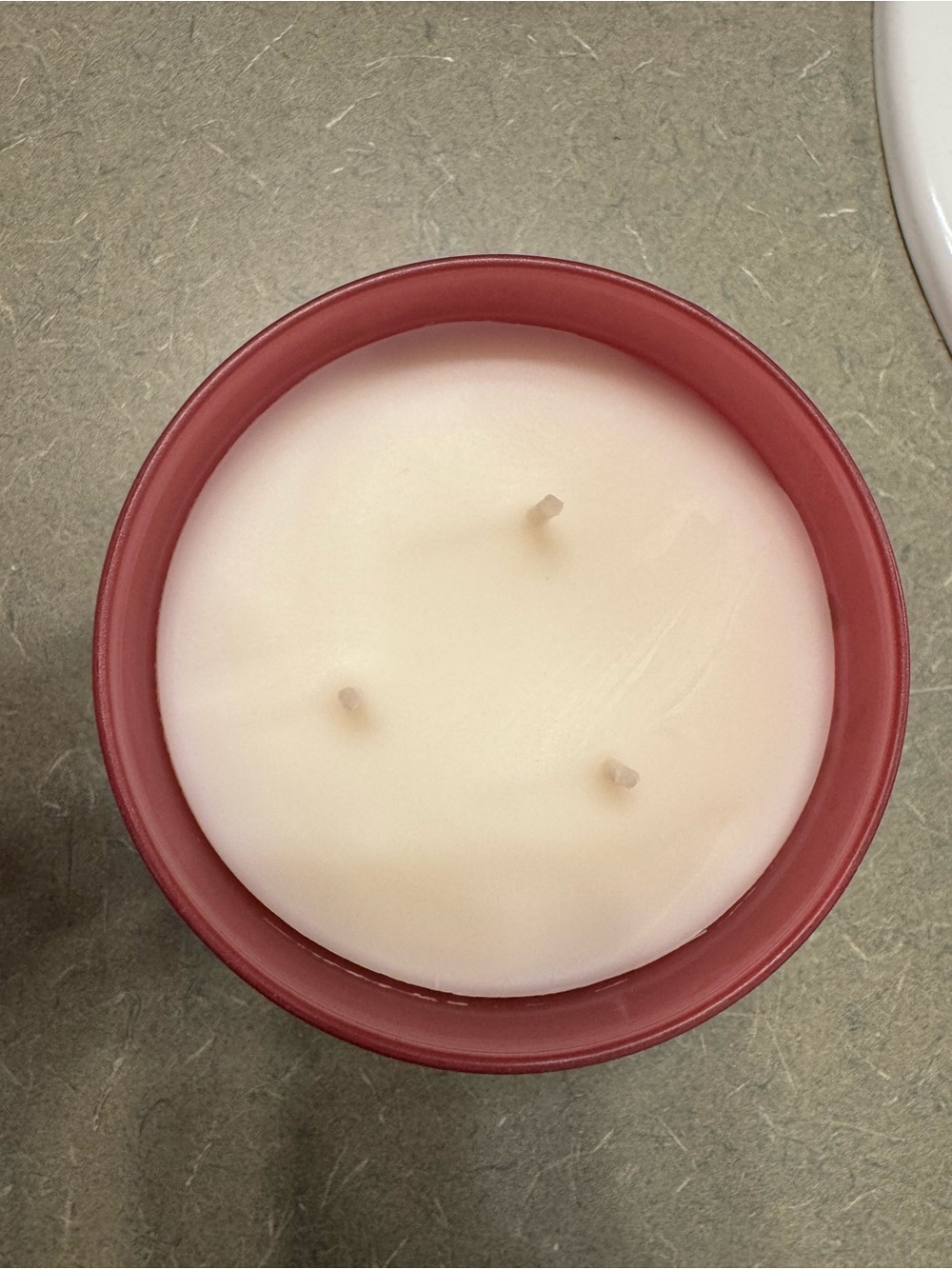 Bath & Body Works Raspberry Holiday Pie Bar Candle - Red - Picture 3 of 3